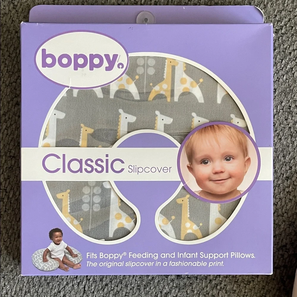 Boppy Classic Slipcover (Giraffes) & Cream Bottle Holder - Picture 2 of 5